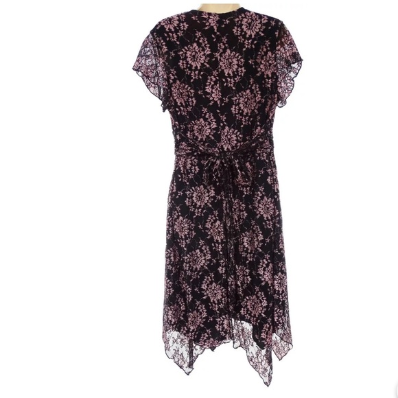 18W 2X▪️BLACK/PINK FLORAL LACE ASYMMETRICAL DRESS - Picture 4 of 5
